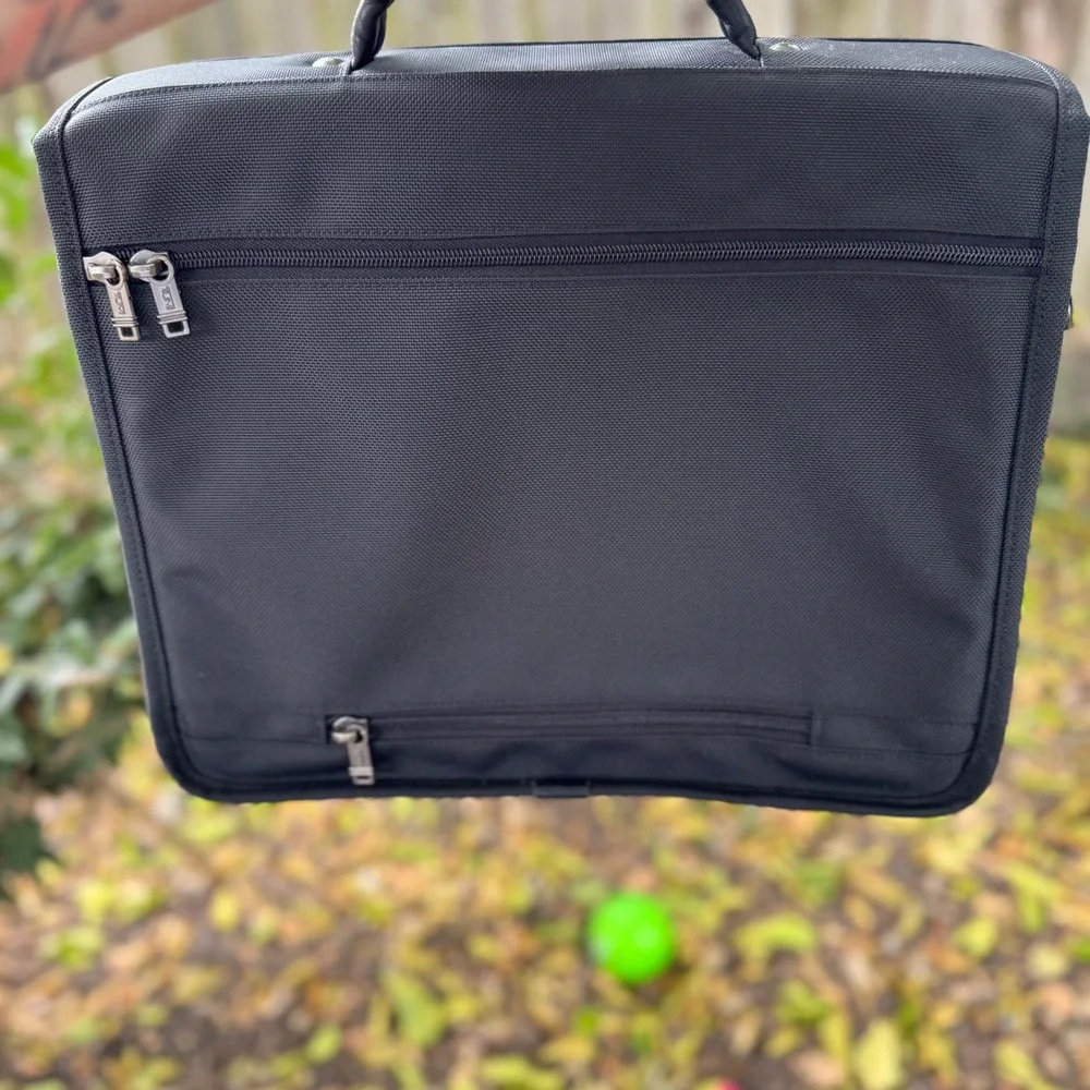 Tumi Alpha Ballistic Nylon Expandable Briefcase Black Laptop Bag 26071D4 Travel
